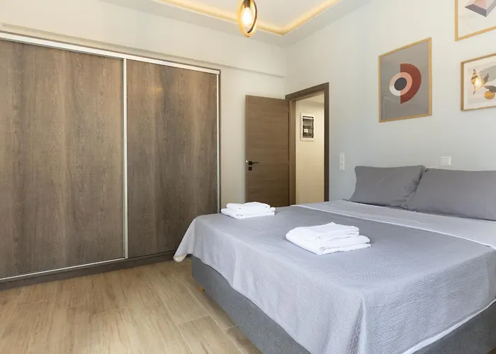 New Ventiri Family Suite 1, Near Hilton, Athens Central, Fully Equipped